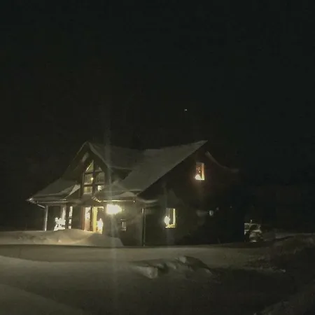 Four-bedroom Holiday In Sjusjoen